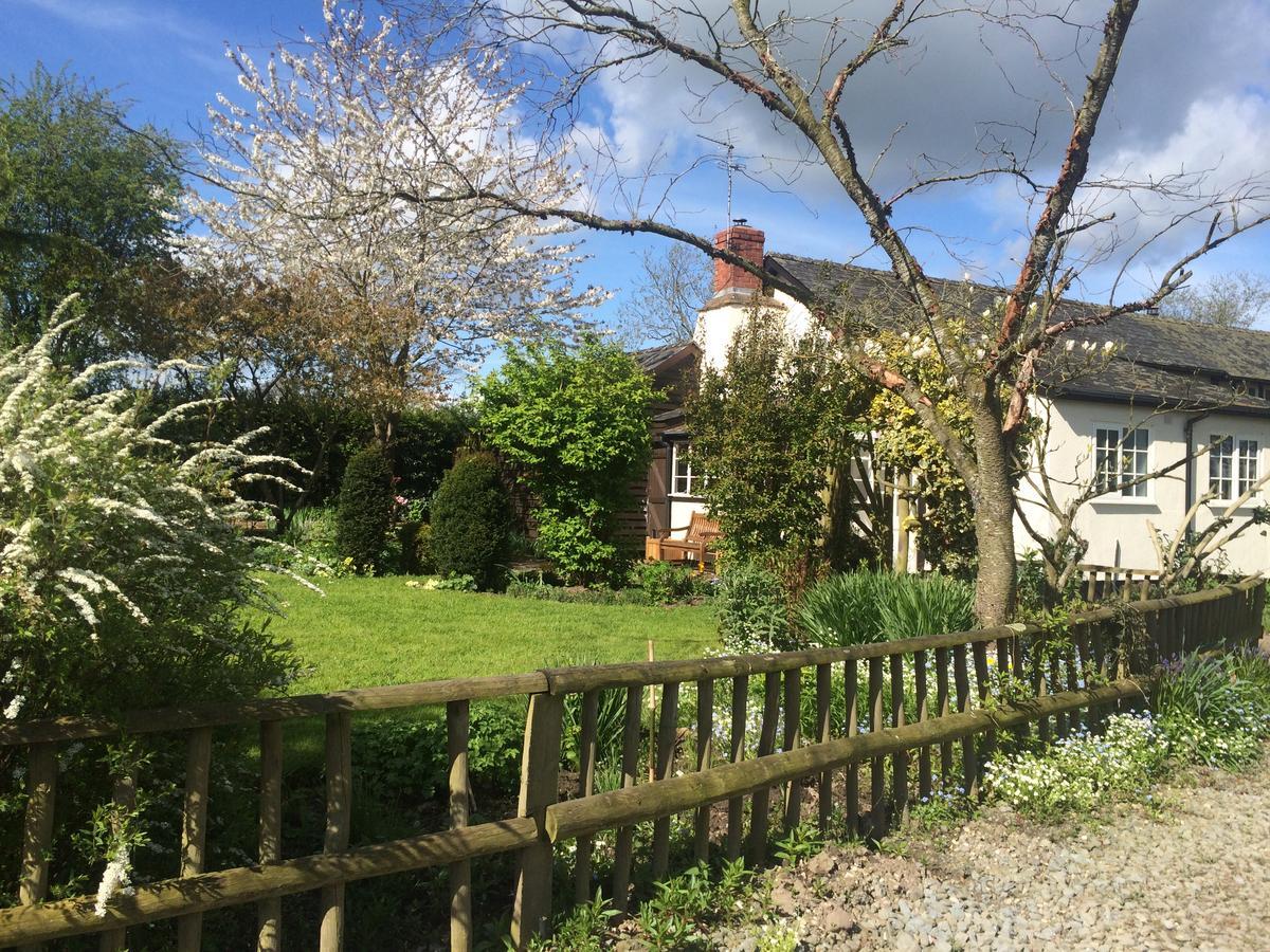 Yew Tree Cottage Leominster Bagian luar foto